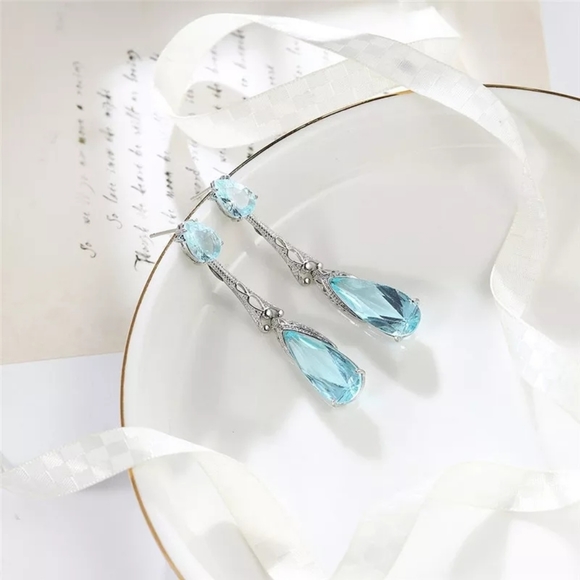 ♡Trendy Water Drop Blue CZ Stone Dangle Earrings♡ - Picture 1 of 6